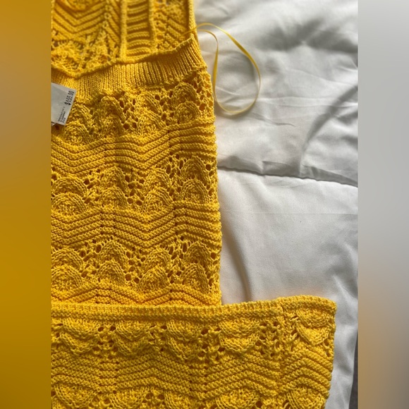 SOLD. NWT House of Harlow 1960 Crochet knit dress in daffodil 🌼 yellow - Picture 11 of 11
